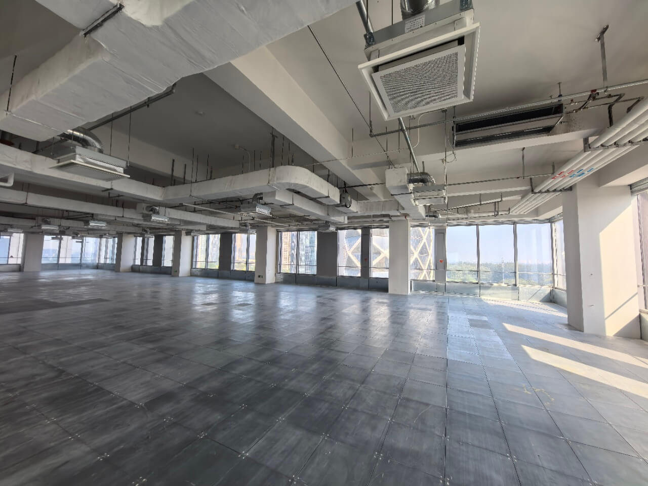城建大厦       800平米办公室 